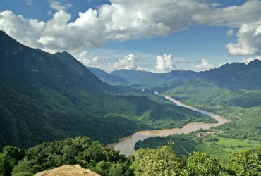 Luang Prabang - Escursione alle cascate di Nong Khiaw (L, D)