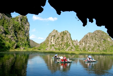 Ninh Binh - Hanoi - Volo per Hue (B) Senza guida ad Hue