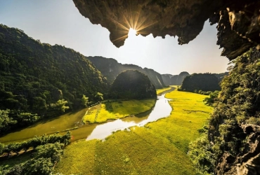 Hanoi - Ninh Binh - Hoa Lu - Trang An (B)