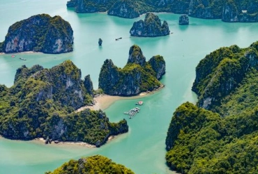 Ninh Binh - Porta di Ha Long - Baia di Bai Tu Long - Cong Do– isola di Cap La (B, L, D)