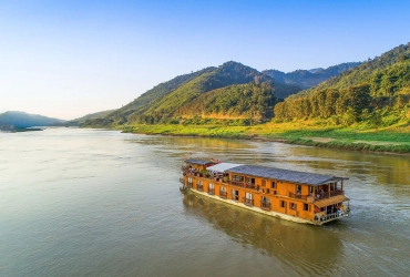 Natura selvaggia lungo il potente Mekong (B, L, D)