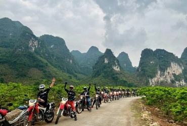 Mai Chau - Tan Ky (B) ~ 300 km