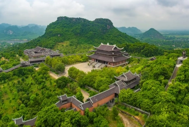 Bai Dinh Pagoda- Van Long Villaggio Galleggiante - Hanoi(B,L)