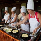 Delizie culinarie: Immergetevi in una lezione di cucina nel villaggio di Tra Que