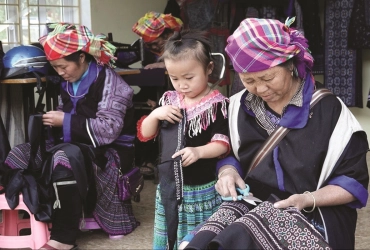 Mu Cang Chai - Cao Pha - Hanoi (B,L)