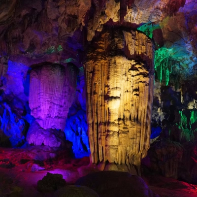 Grotta di Nang Tien