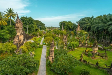 Luang Prabang - Vientiane (B)