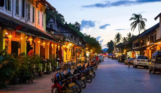 Classico viaggio di 5 giorni da Luang Prabang a Vientiane