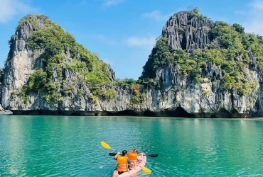 Hanoi - Halong - Baia di Bai Tu Long/ Baia di Lan Ha (B, L, D)