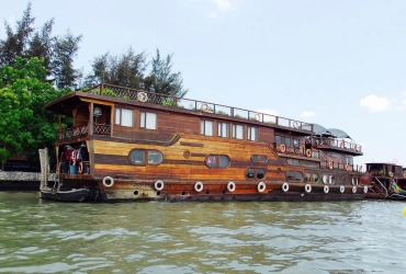 Arrivo a Phnom Penh - Crociera sul Mekong (D)