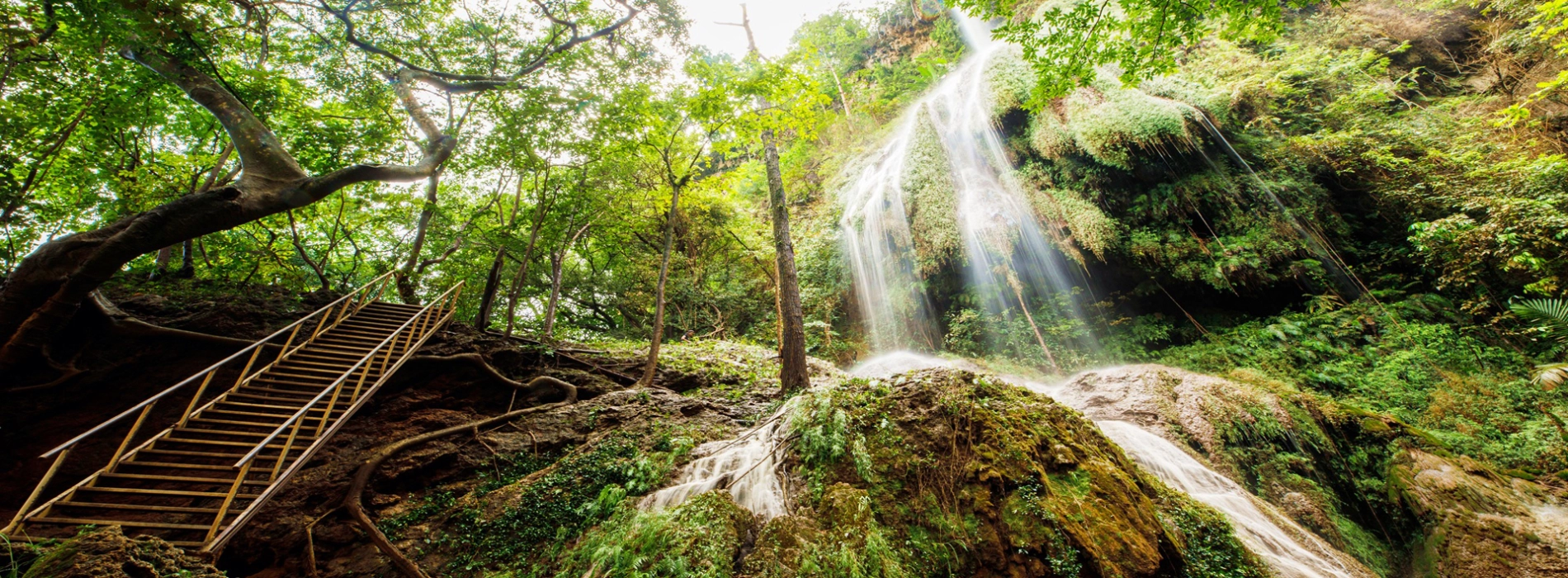 Cascata di Pha Rom Yen