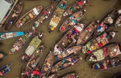 Mercato galleggiante in Vietnam: La bellezza culturale