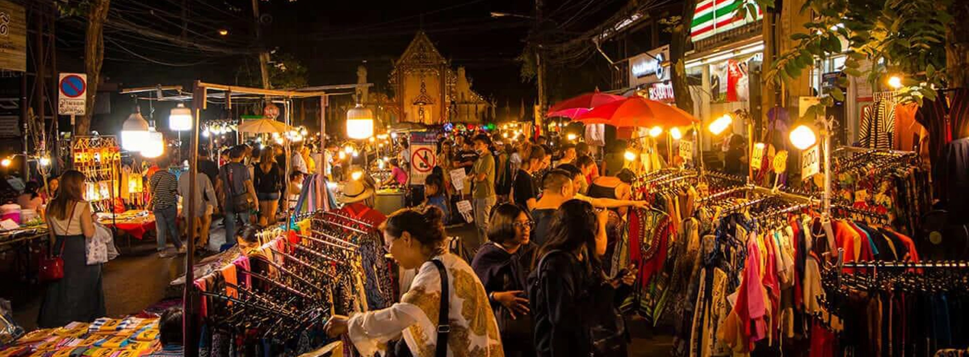 Strada pedonale domenicale di Chiang Mai: Guida completa