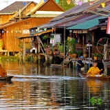 2 giorni tour dei mercati e dei templi della Thailandia