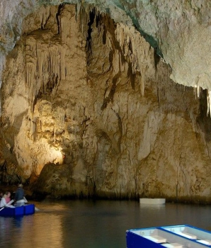 Viaggi brevi 3 giorni: Avventura tra Grotte e Isole di Trang