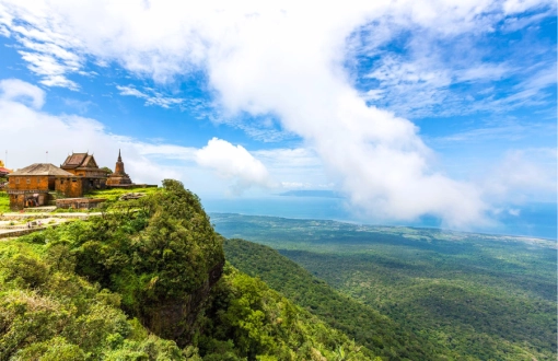 La scoperta di Bokor: 4 giorni a piedi