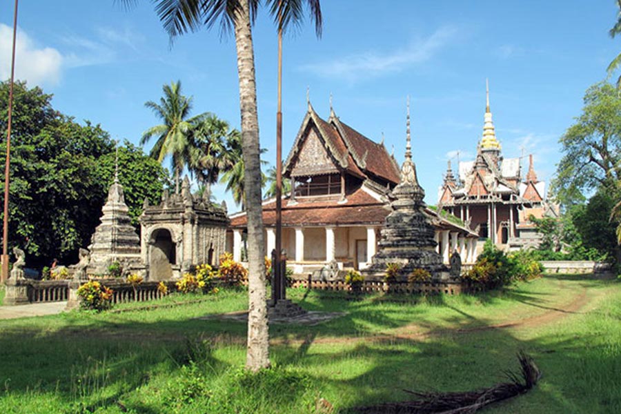 Wat Somrong Knong - Guida di viaggio- Attrazione in Cambogia 