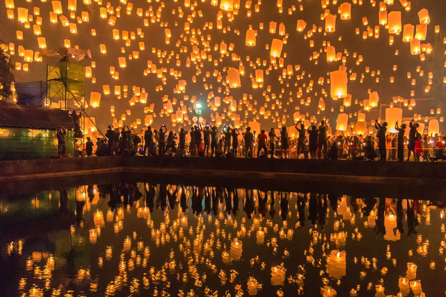 Festival delle Lanterne di Yi Peng