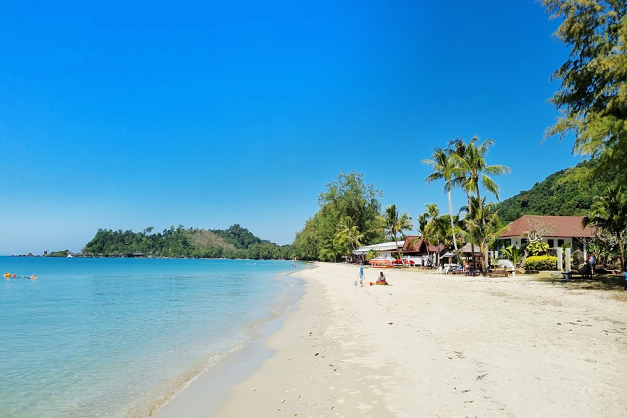 La bellissima spiaggia bianca