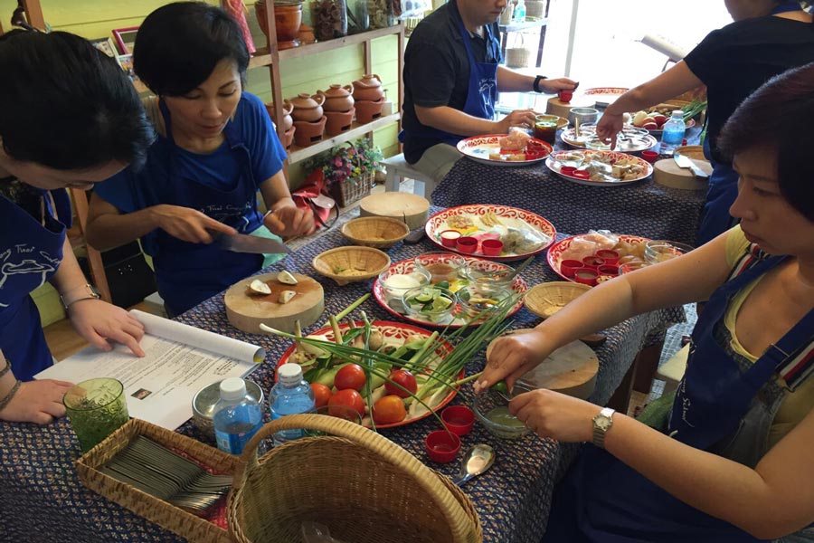 Partecipate a un corso di cucina tailandese