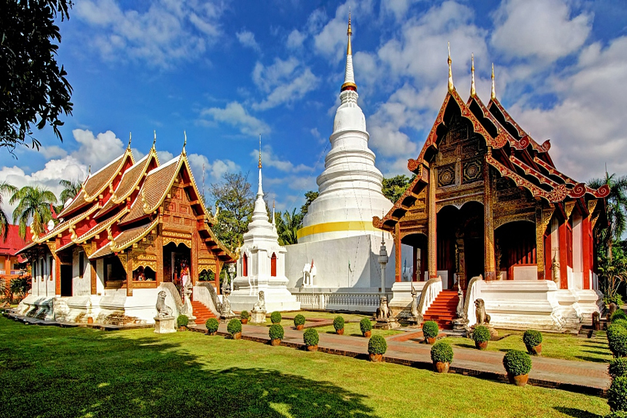 Trascorri del tempo al Wat Phra Singh