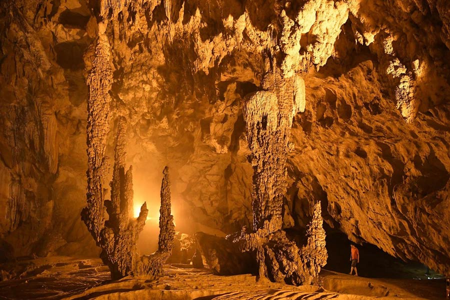 La bellezza naturale della Grotta di Nguom Ngao 