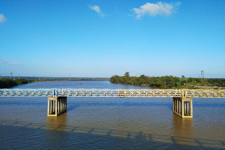 Panoramica del ponte Hien Luong