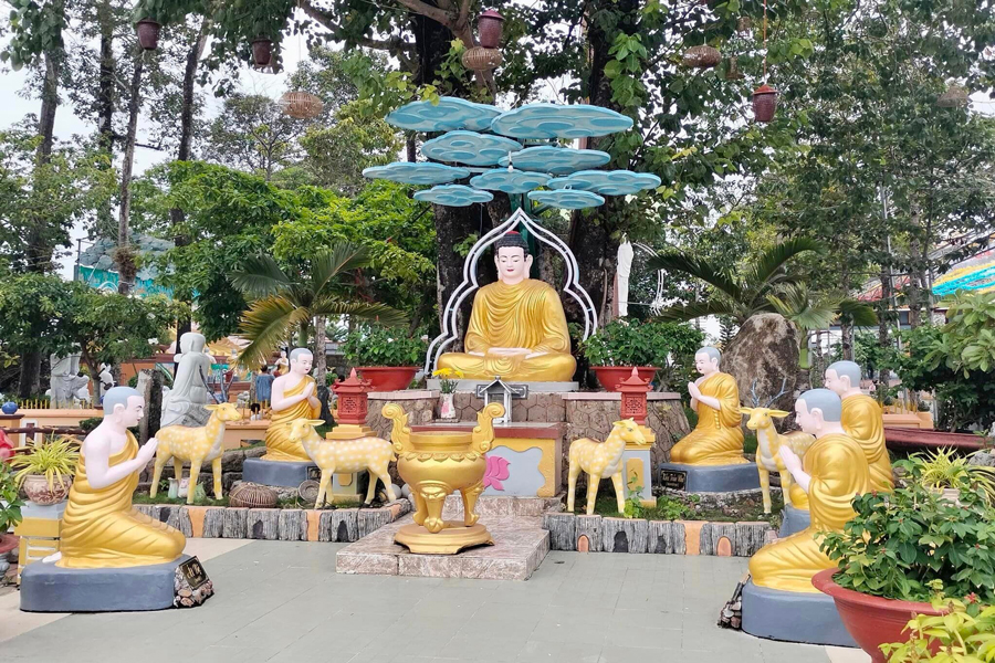 La bellezza di Ha Tien