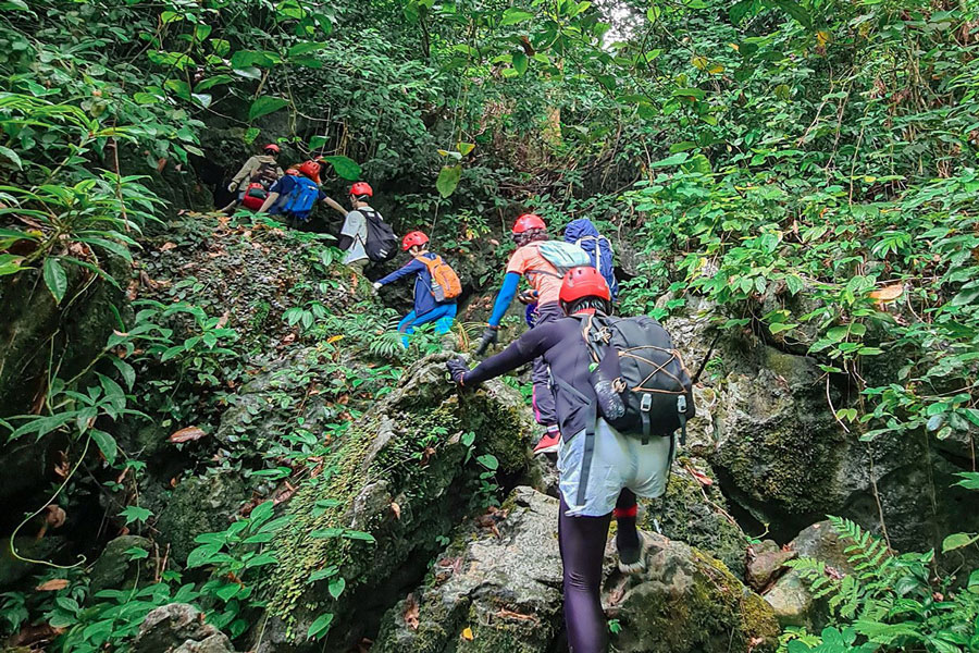 Trekking in Vietnam