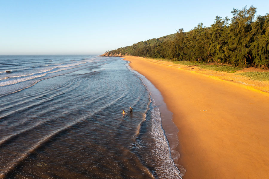 Ammirare la bellezza della spiaggia di Quynh