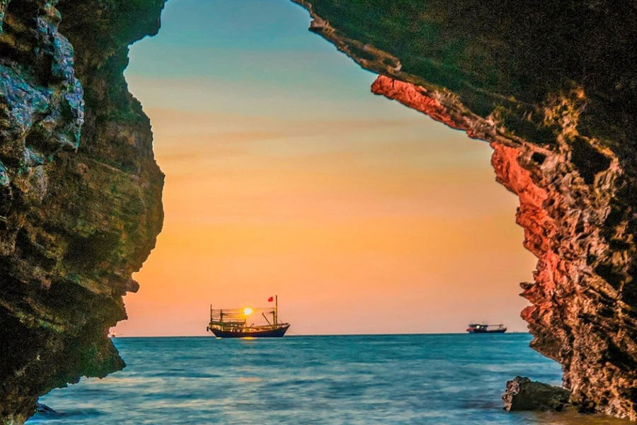 Ammirare la bellezza della spiaggia di Quynh