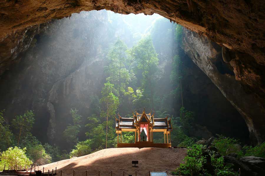 Grotta di Phraya Nakhon