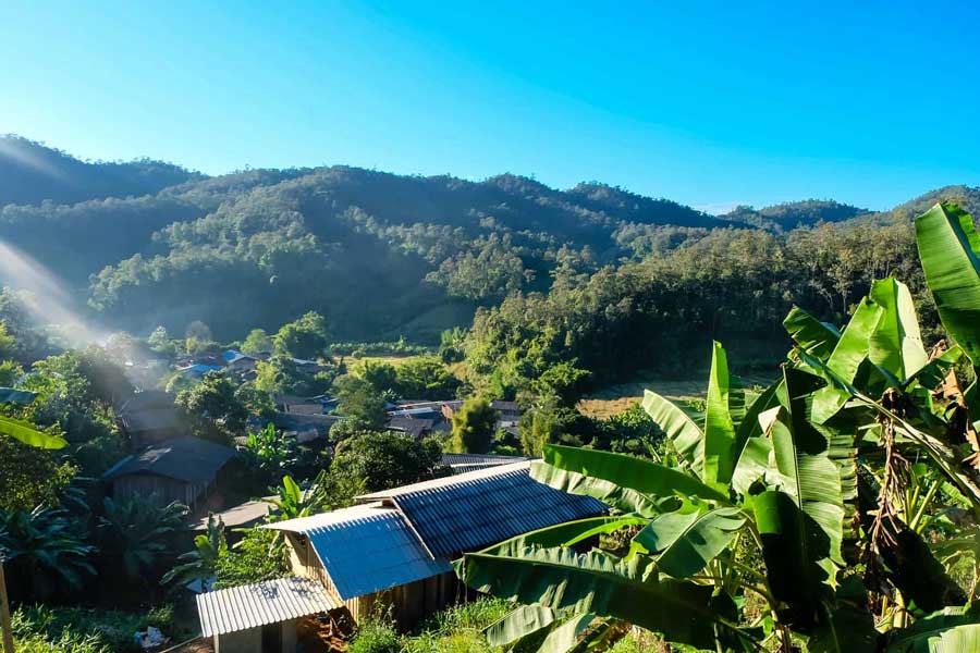 L'atmosfera tranquilla al villaggio Lahu e Aka